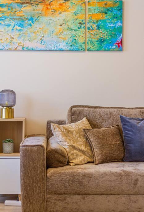 Roomy Apartment 80Sqm At City Center Free Parking Space, Ac & Balcony Budapest Luaran gambar