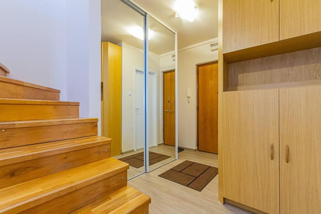 Roomy Apartment 80Sqm At City Center Free Parking Space, Ac & Balcony Budapest Luaran gambar